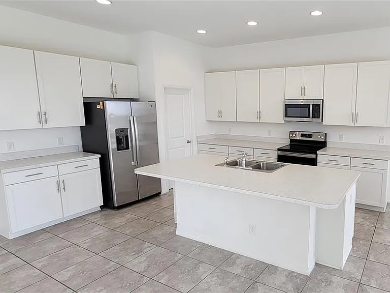 2127 Brillante Dr — Photo 5