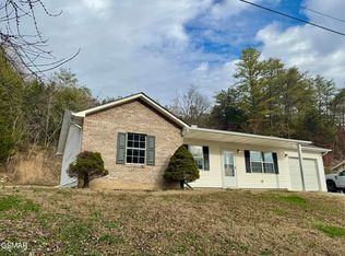 802 Union Dell Ct, Sevierville, TN 37876