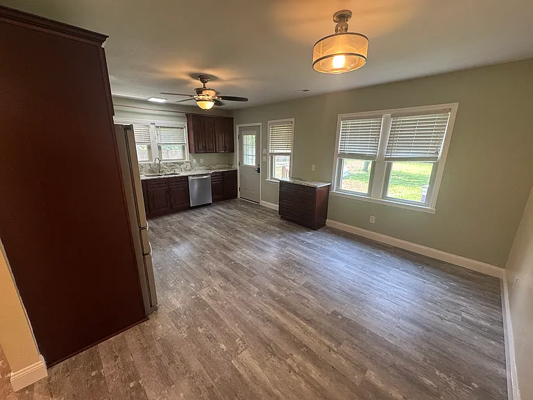 Kitchen: Ample cabinet and counter space