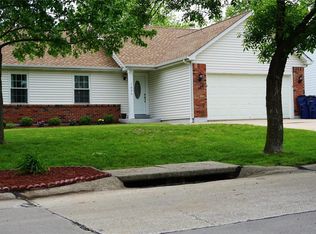 1096 Harness Dr, Saint Charles, MO