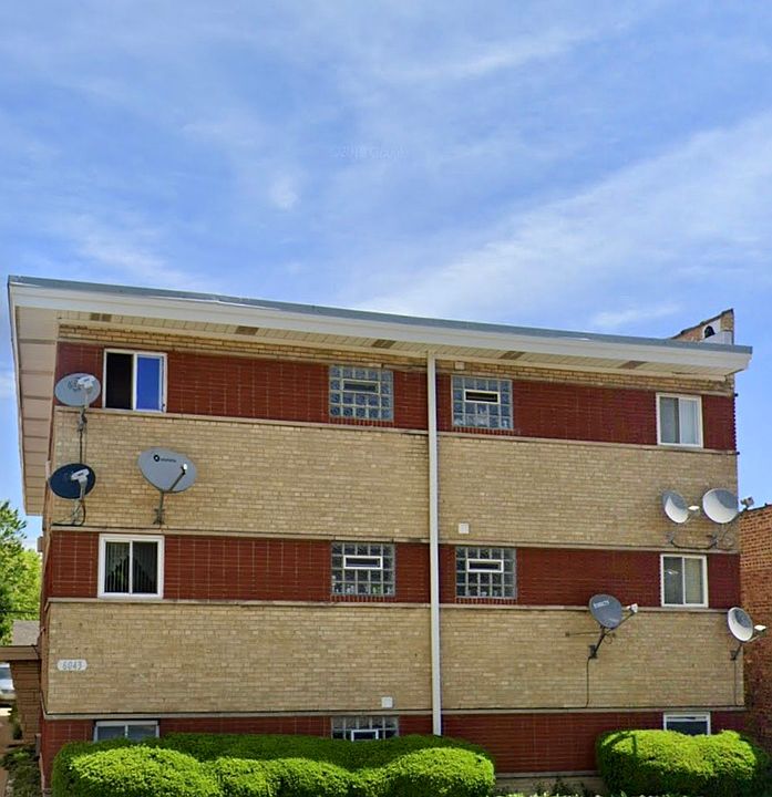 1st image of 6043 N Northwest Hwy APT 6
