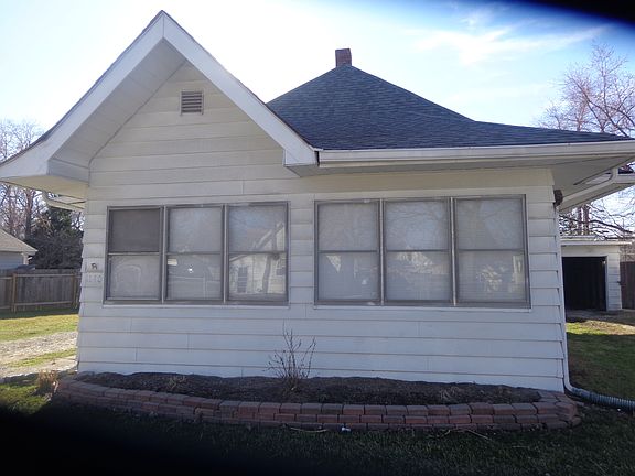 1140 N Tibbs