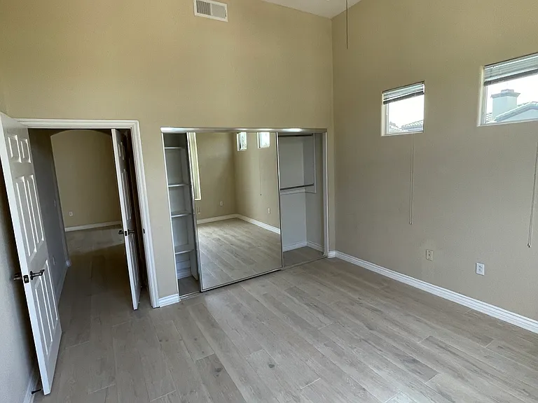 4165 Executive Dr #F401 — Photo 11