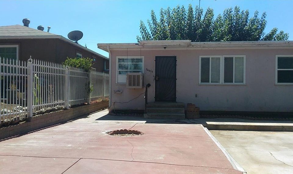 1st image of 34931 Beech Ave