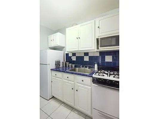 Sold by Corcoran | media 8