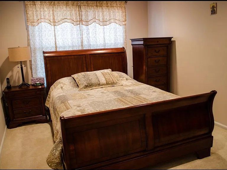 16 Prescott Ct — Photo 2