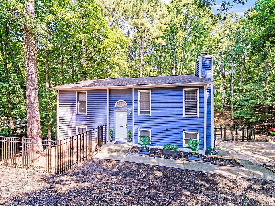 1st image of 2116 Bon Villa Way