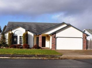 488 SE 7th Ave, Canby, OR 97013