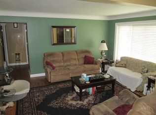 29941 Rosemont St, Roseville, MI 48066