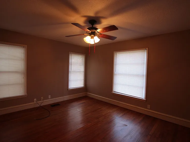 812 S Palmer Ave — Photo 14
