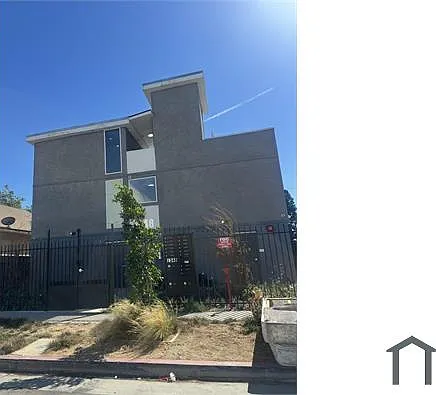 1 bed, $2,172 — Photo 2