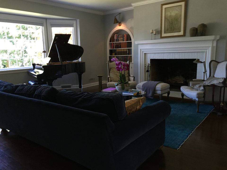 1st image of 328 Schenck Ave