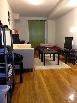 Rented by Pink Stone Realty LLC | media 18