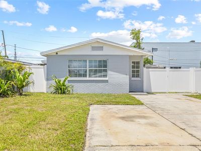 2435 18th Ave N, Saint Petersburg, FL, 33713