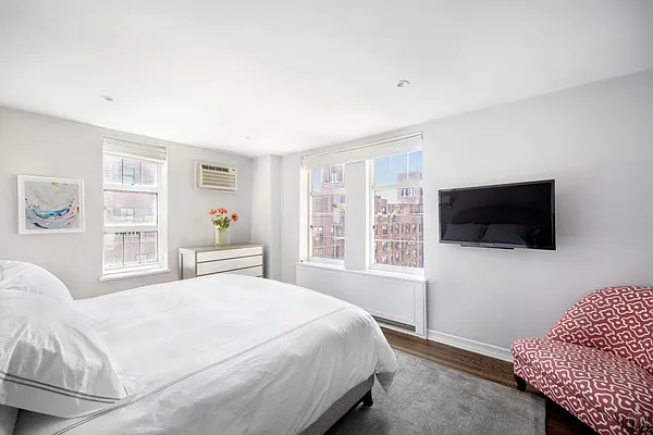 Sold by Halstead Real Estate | media 6