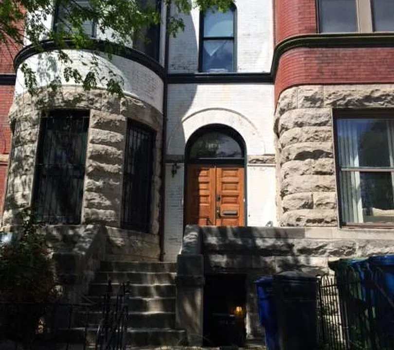 Airy 1 bedroom, 1 bath English basement Dupont Circle