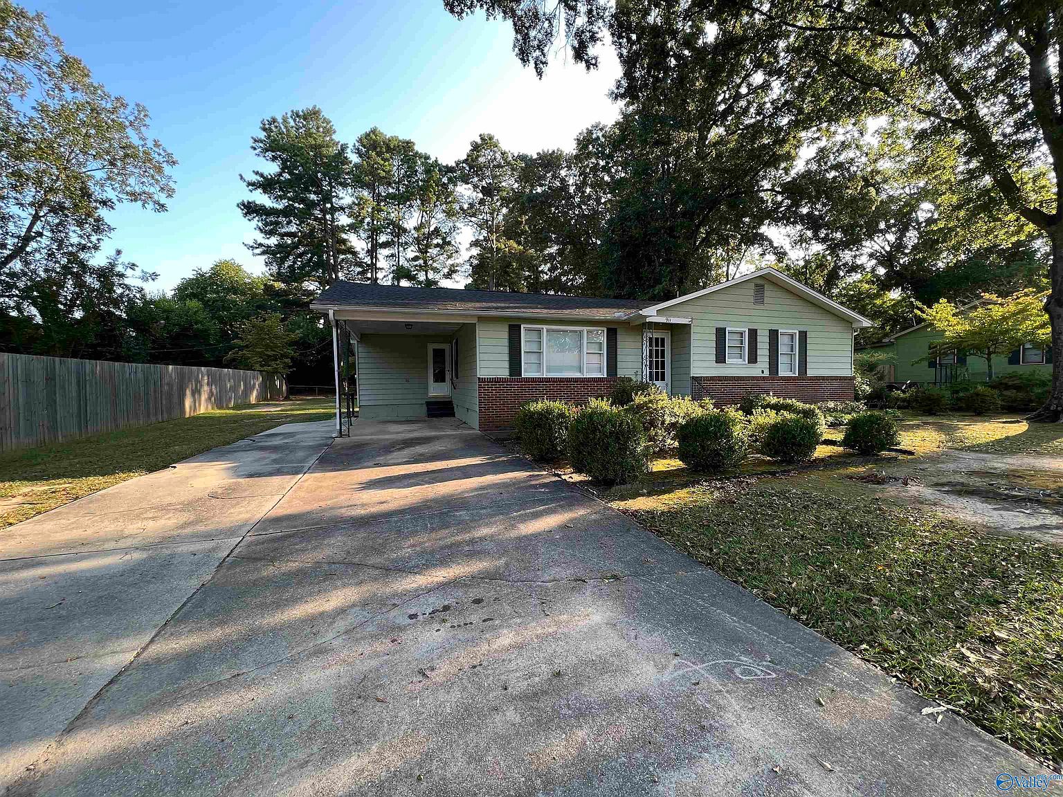 911 Betty St SW, Decatur, AL 35601 | Zillow