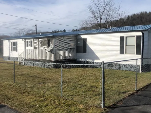 116 Franklin Ave, Richlands, VA 24641