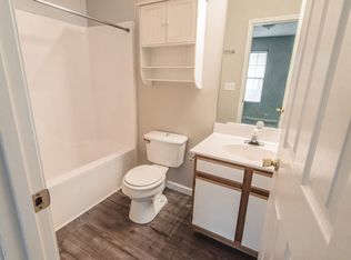 32 Lake Village Ct, Johnson City, TN 37601