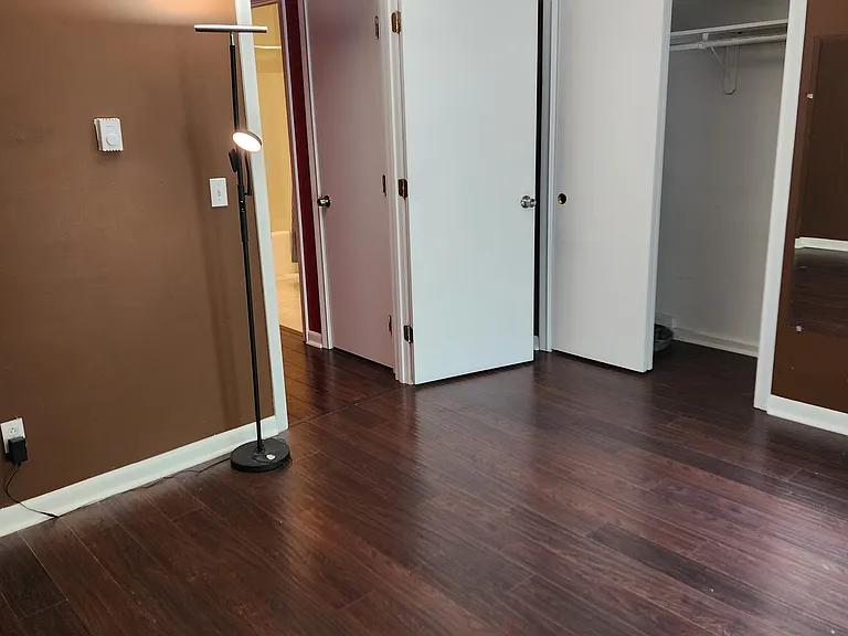 430 Emmett St #F — Photo 20