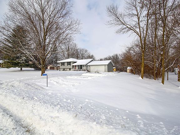 4th image of N74W36788 Lakeside Heights Dr