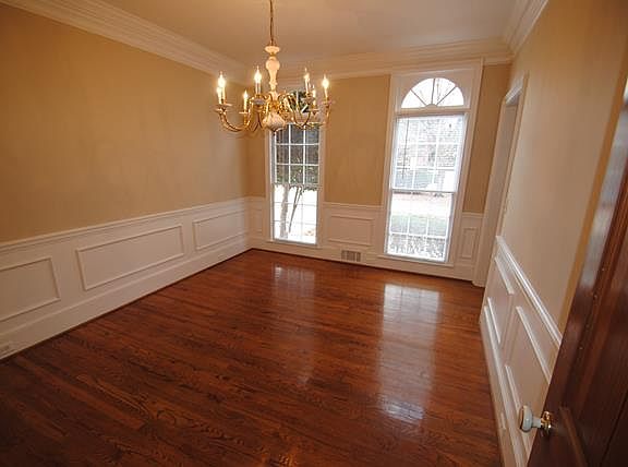 4th image of 1257 Tiverton Pl