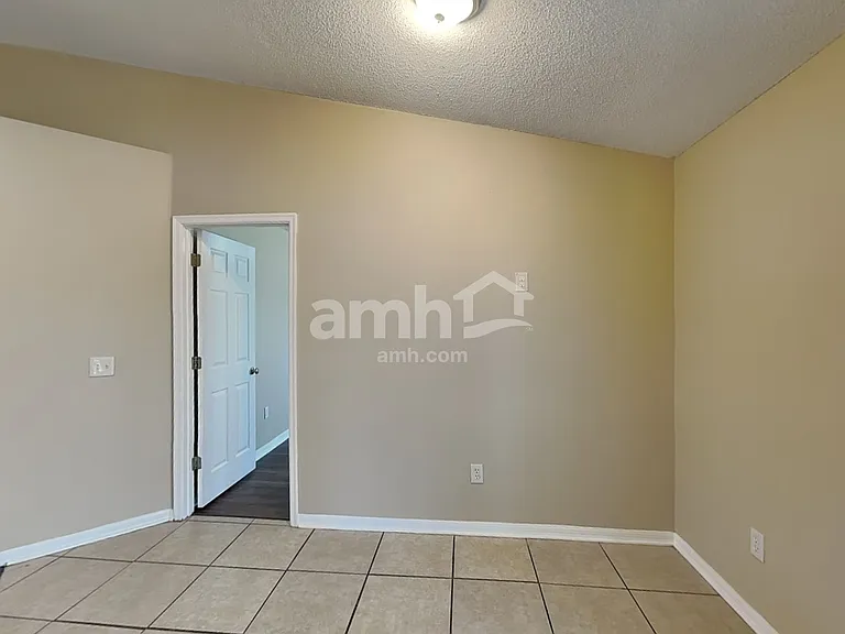 4232 Settlers Ct — Photo 4