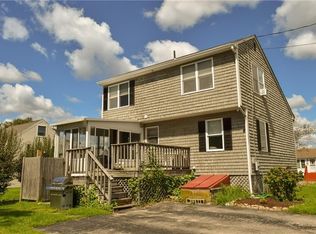 51 Maple Ave, Narragansett, RI 02882