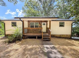 405 Dempsey Ln, Rossville, GA 30741