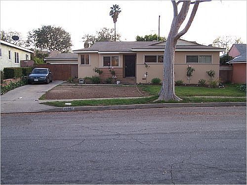 1st image of 2626 W 111th St