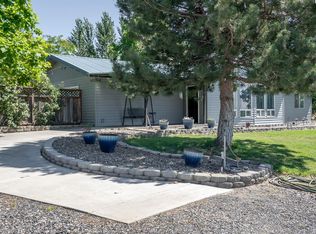 415 Monument Dr, Burbank, WA 99323