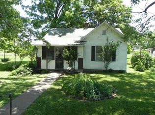 942 16th St, Tell City, IN