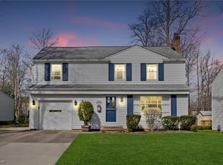 1108 Brainard Rd, Lyndhurst, OH 44124