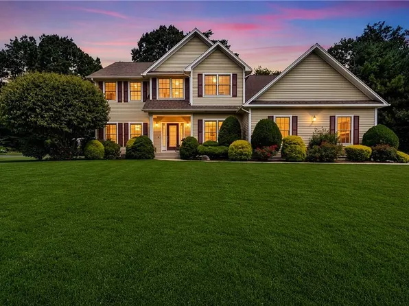 128 Windmill Dr, South Kingstown, RI 02879