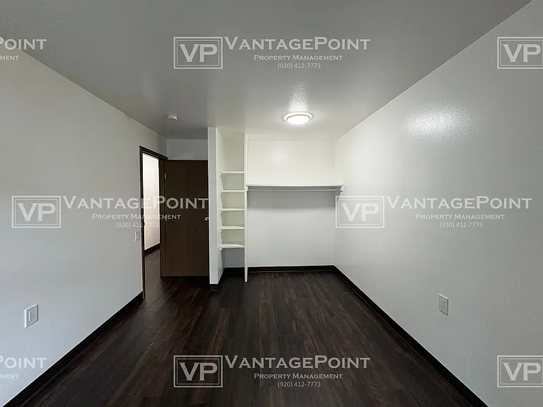 114 Victor St #16 — Photo 8