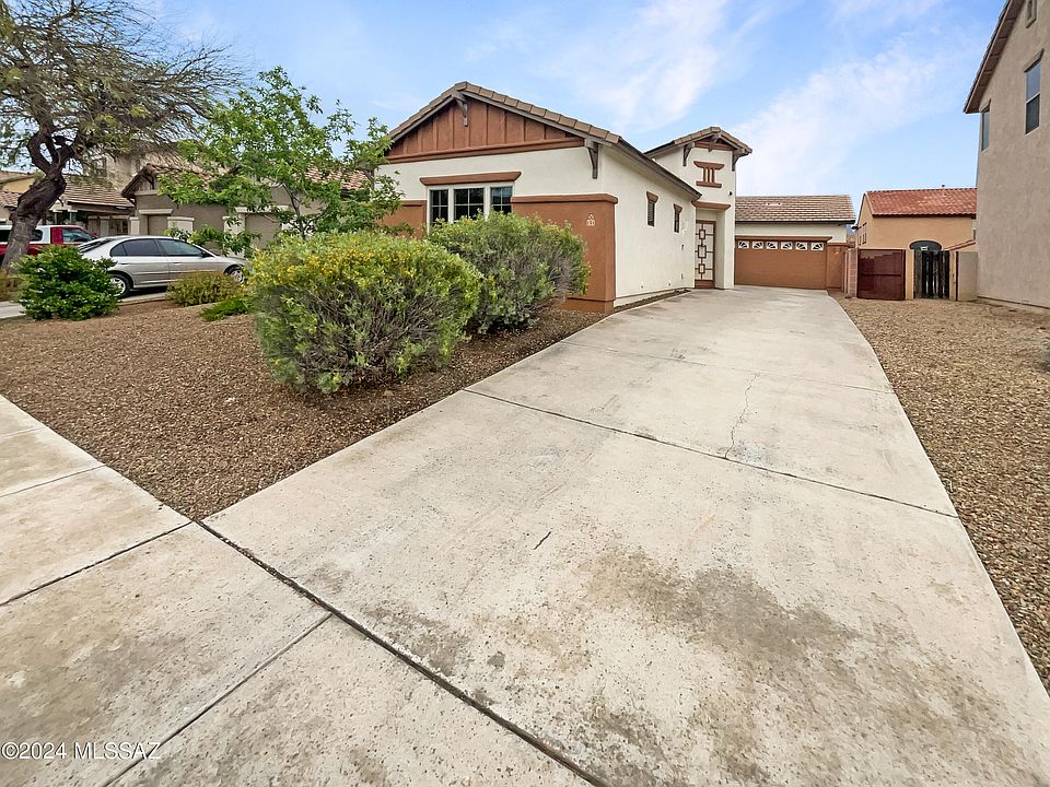 1st image of 151 W Camino Espiga