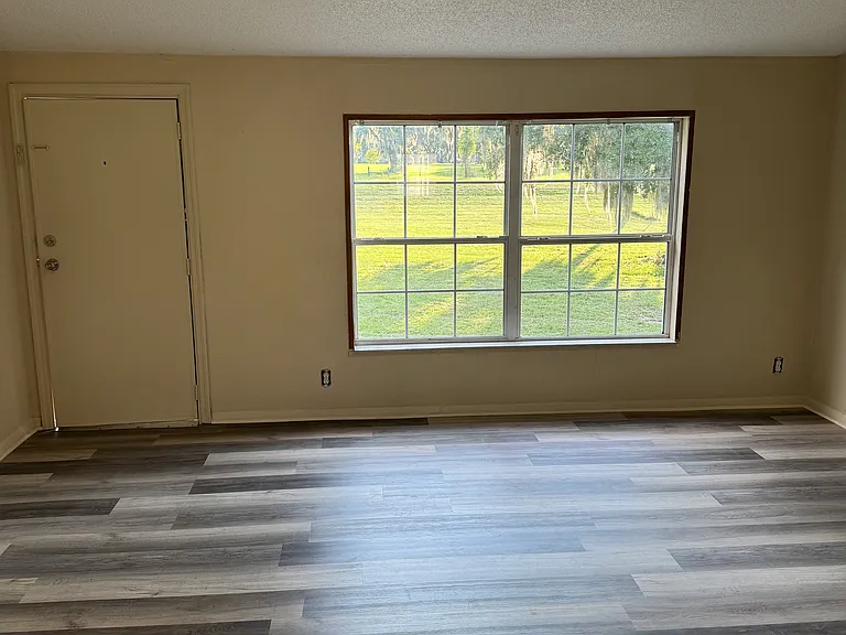 151 SE Shady Oaks Loop — Photo 7