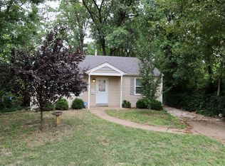 10407 Big Bend Blvd, Saint Louis, MO 63122