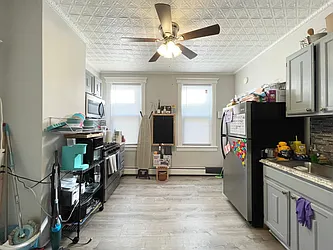 93 Andrew Street, #4