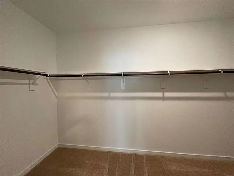815 Summer Village Way — Photo 13