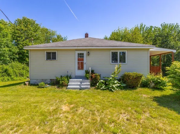 15 Ross Road, Kennebunk, ME 04043