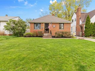 5225 Roseside Dr, Parma, OH 44134