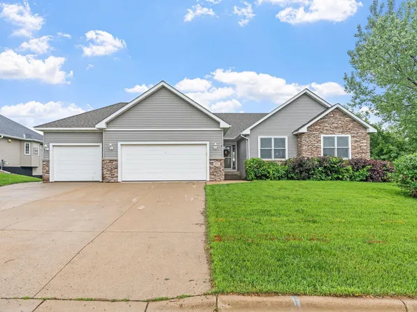 301 7th St S, Montrose, MN 55363