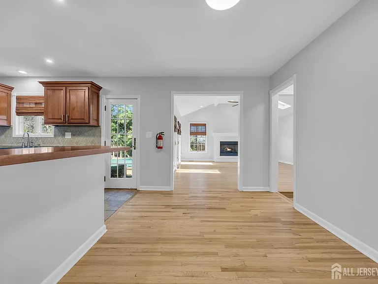 1430 Kearney Dr — Photo 18