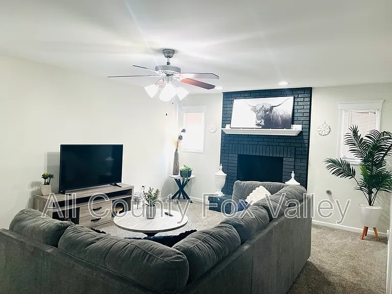 9224 S Turner Ave — Photo 17