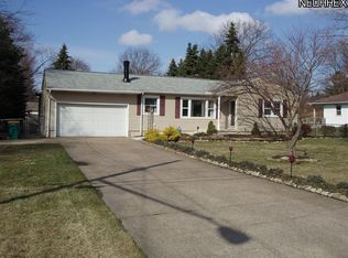 8809 Spring Valley Dr, Mentor, OH