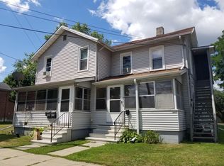 426 Oak St #1/2, Jackson, MI 49201