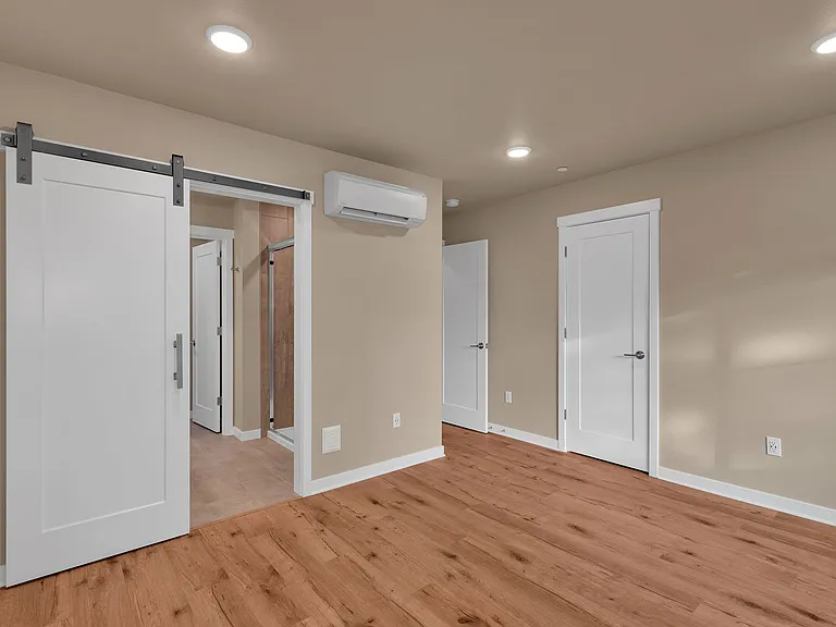 15423 Admiralty Way #E3 — Photo 17