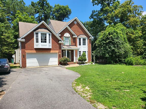 3rd image of 9724 Taylors Crossing Ct