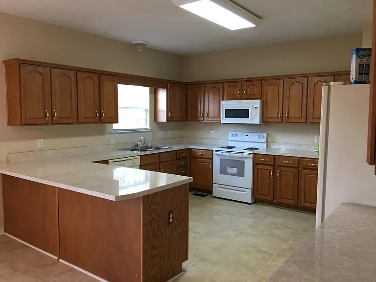 7245 Sugarloaf Dr — Photo 4